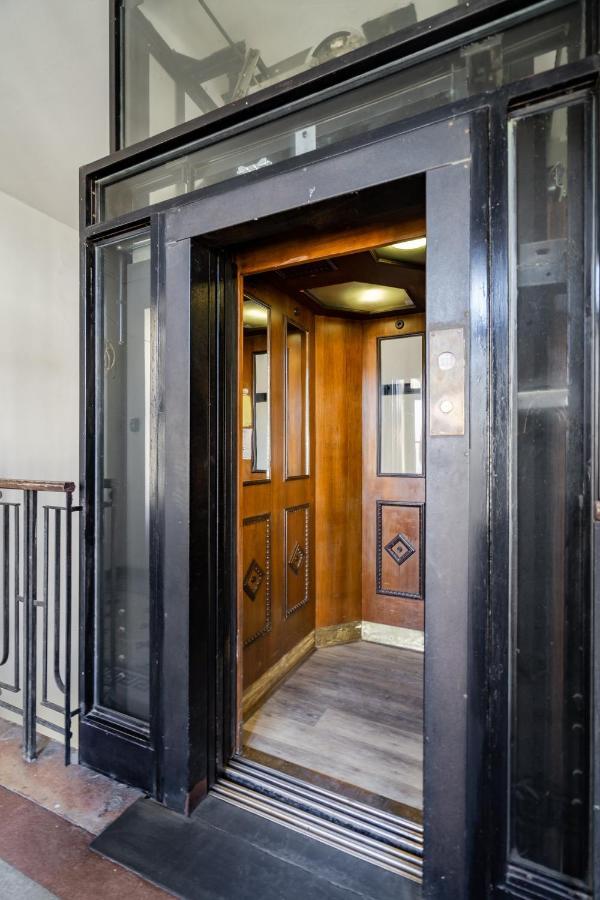 Basilika View Elegant Suite Need Reservation For Free Parking Budapest Esterno foto